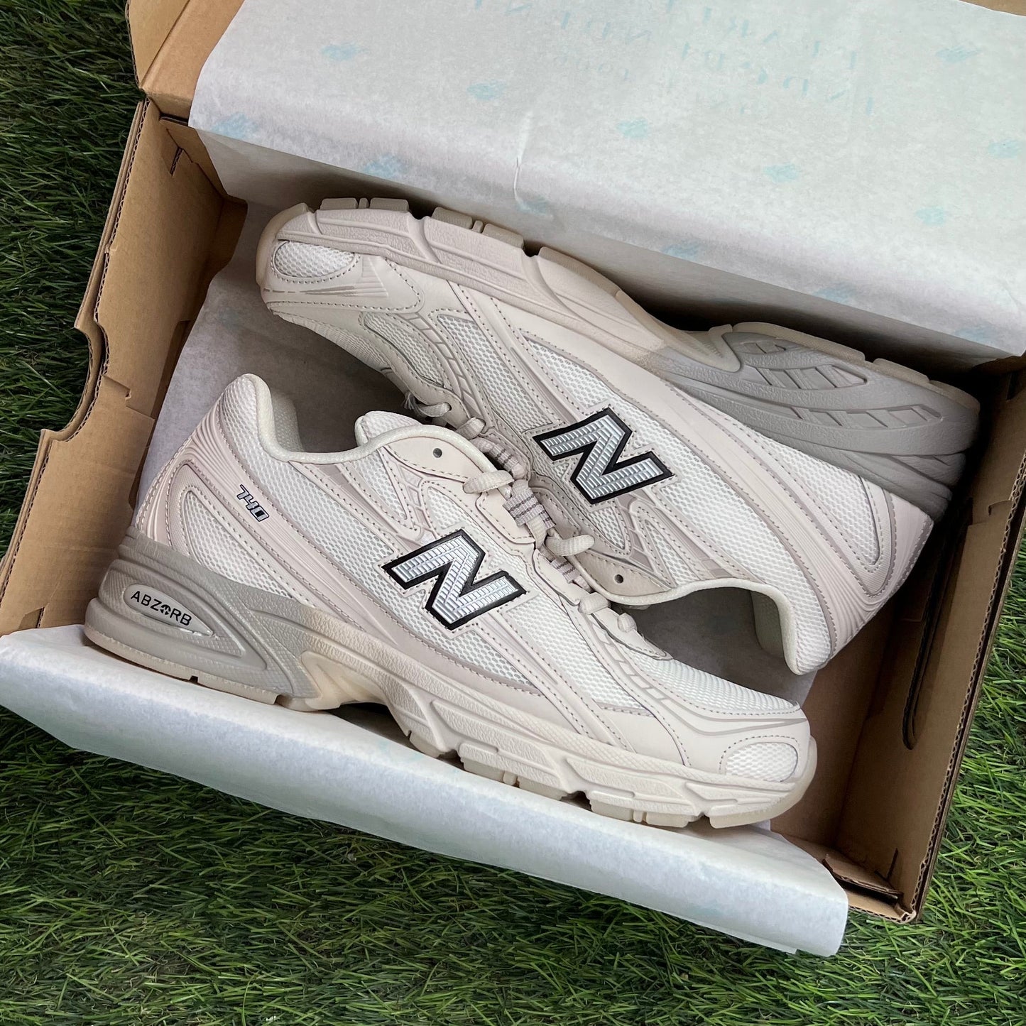 New Balance 740 “Lunar”