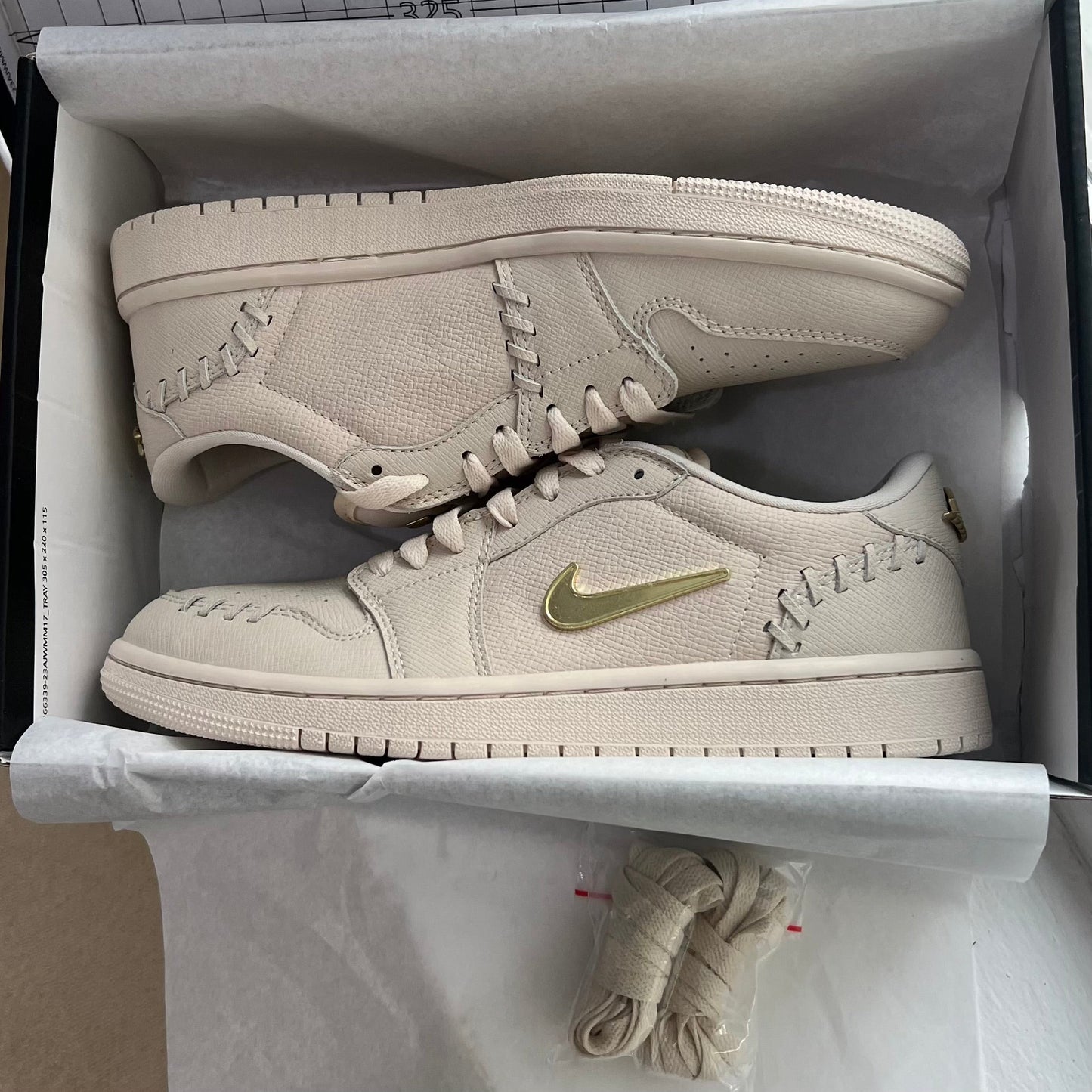 Jordan 1 Low Method of Make “Legend Light Brown”