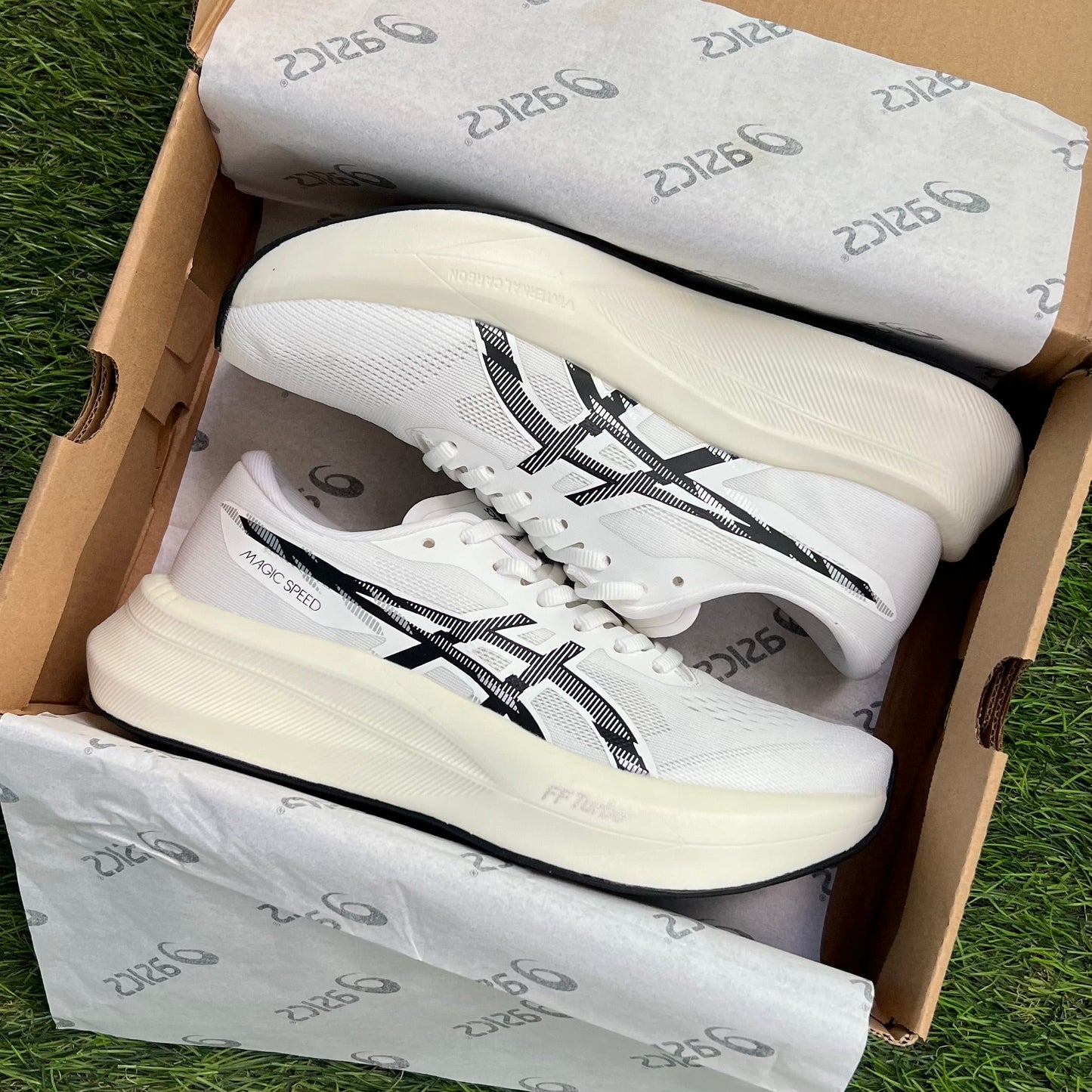 ASICS Magic Speed 4 “White Black”