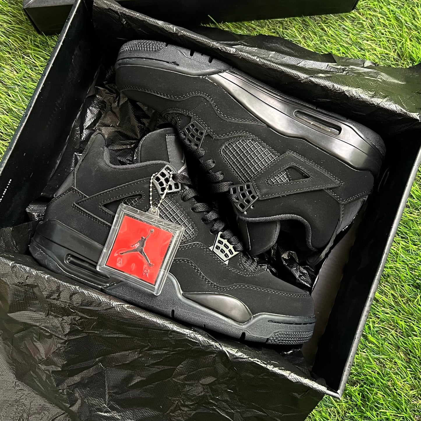 Air Jordan 4 Retro “Black Cat”