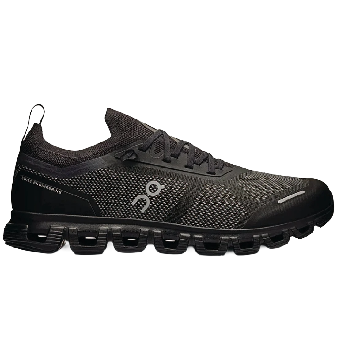 On Cloud 6 Versa shoe in a black and eclipse