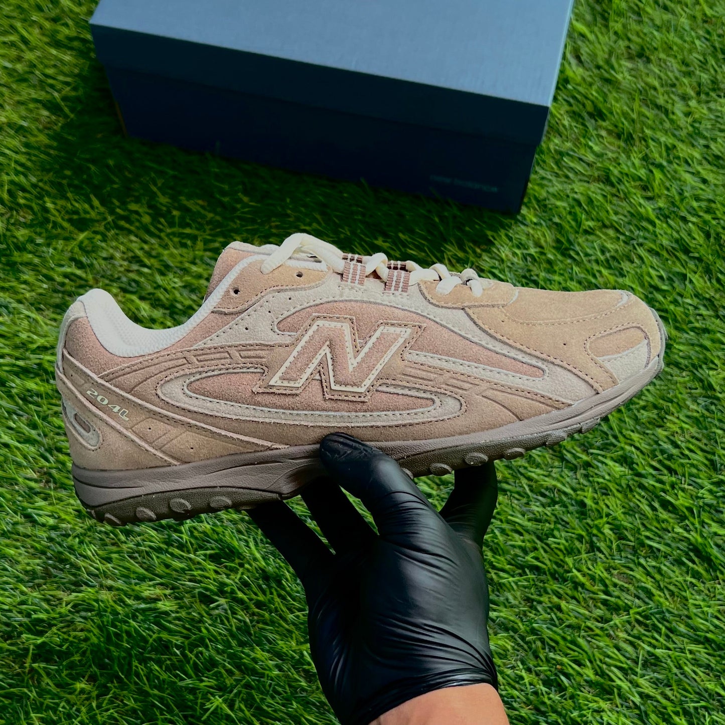 New Balance 204L "Mushroom/Arid Stone"