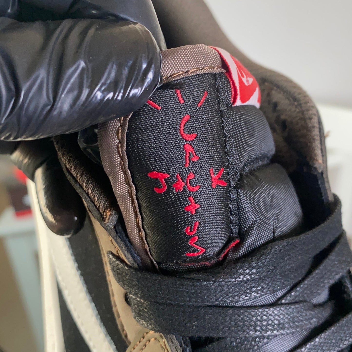 Travis Scott x Air Jordan 1 Low ‘Mocha’