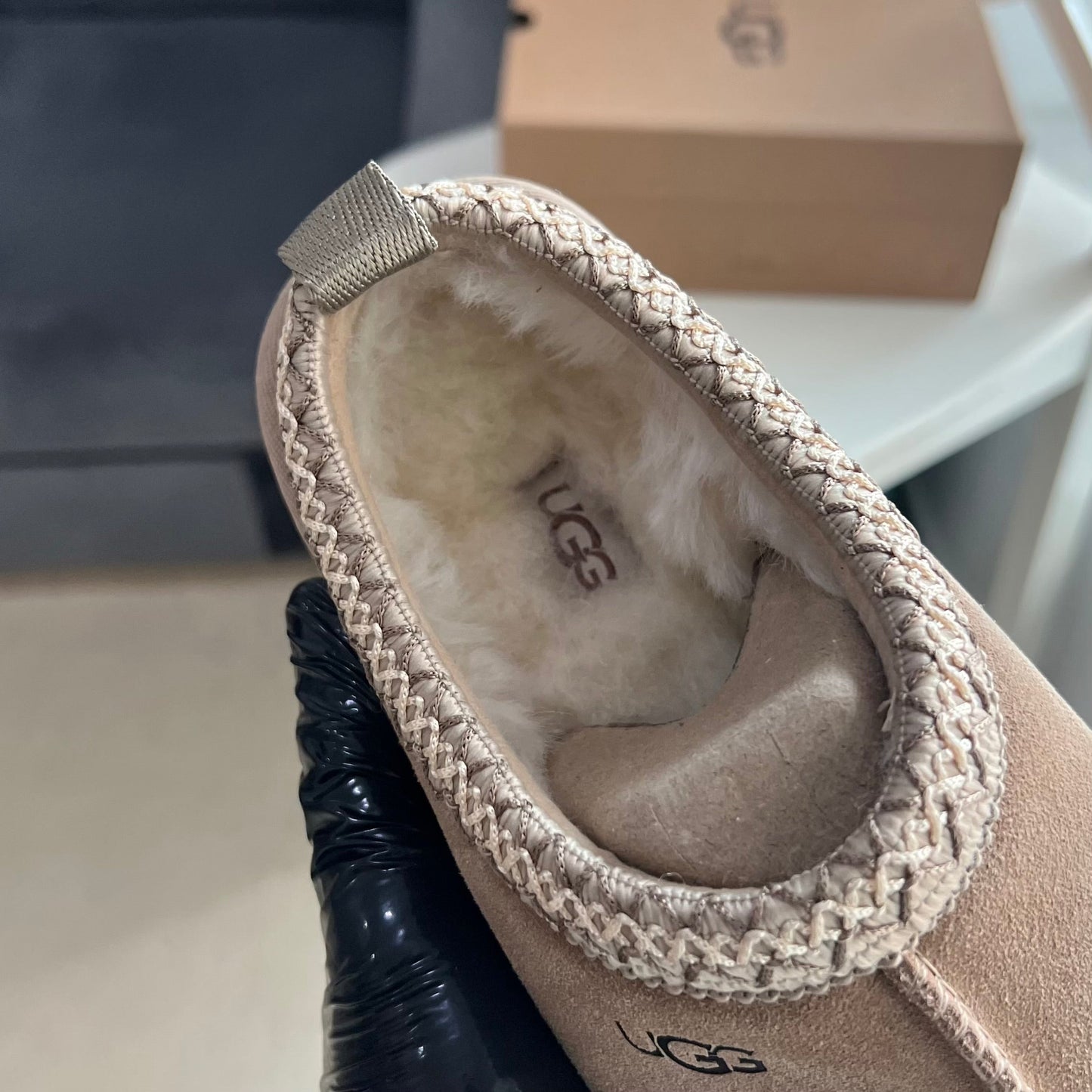 UGG  Tazz “Sand”