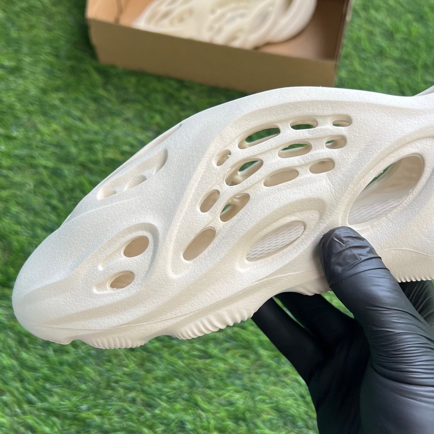 Adidas Yeezy Foam Runner “Sand”