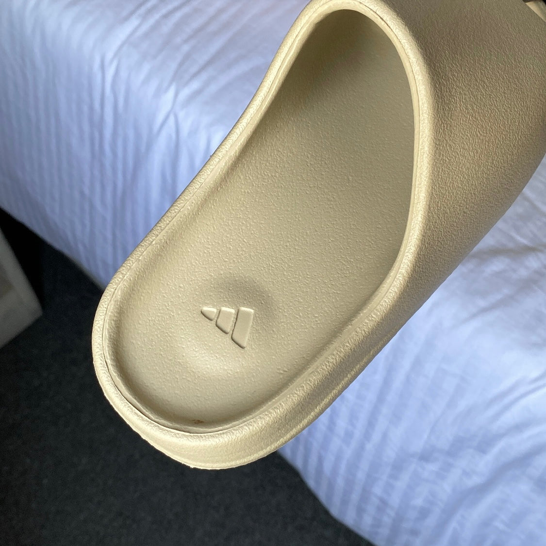Yeezy Slides ‘Pure’ 2021 Re-Release