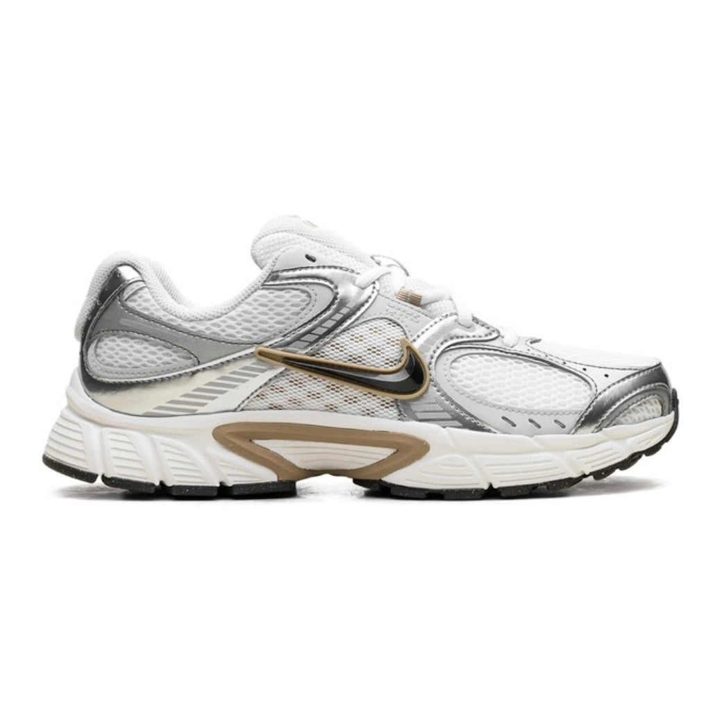 Nike V5 RNR “Parachute Beige Metallic Pewter”