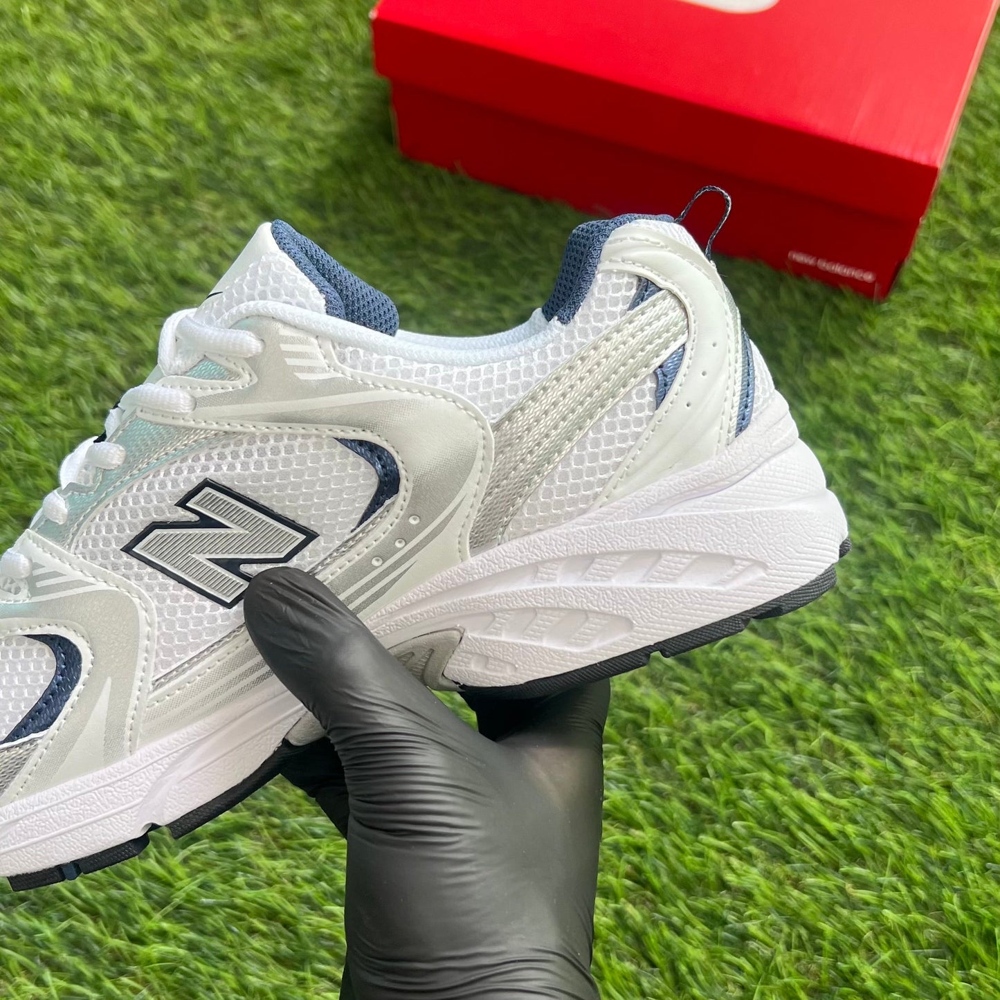 New Balance 530 “White Silver Navy”