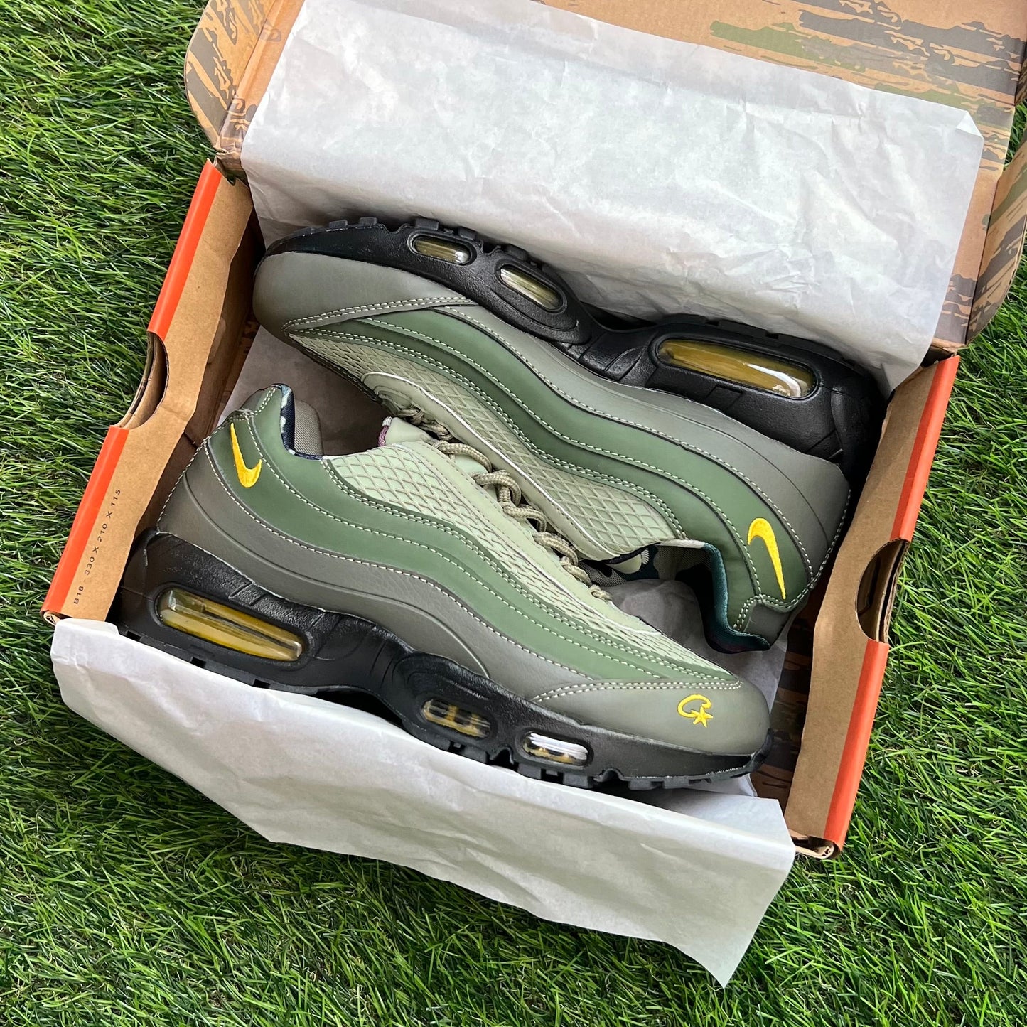 Corteiz x Nike Air Max 95 SP 'RULES THE WORLD' “gutta green”