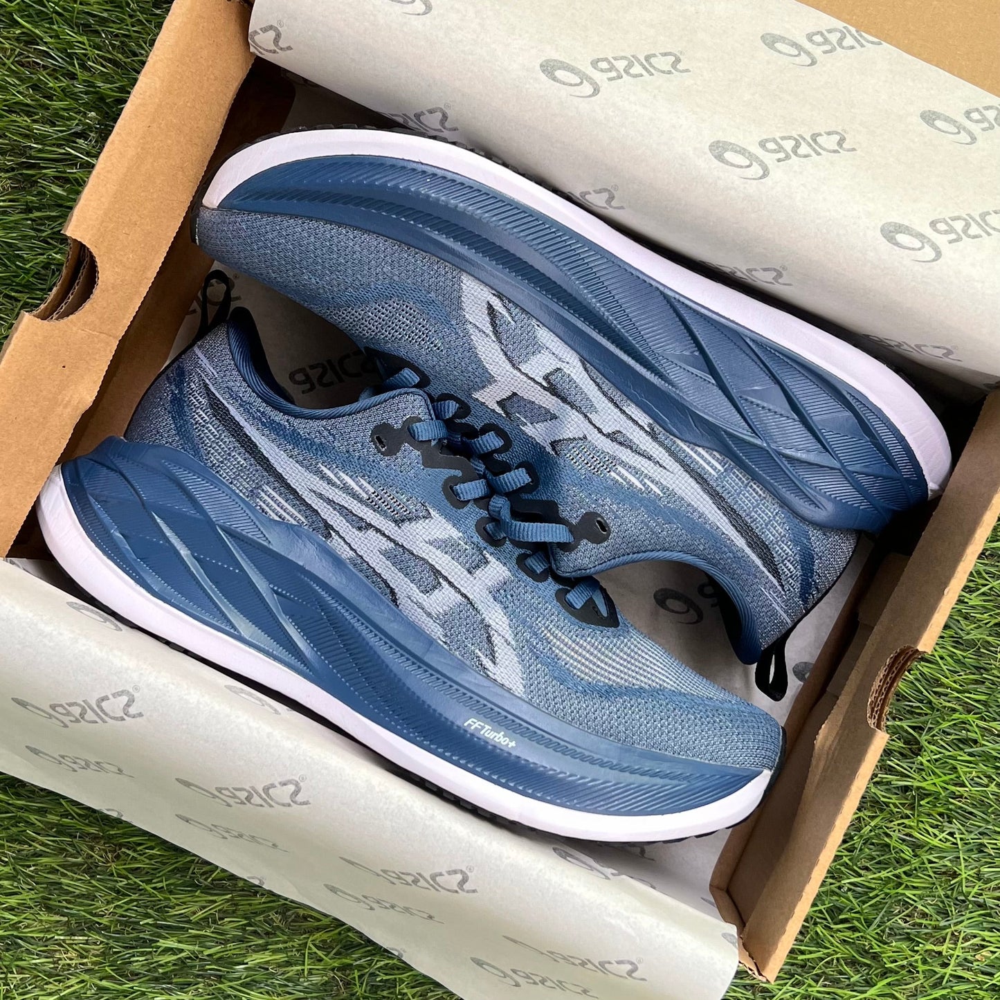 ASICS Superblast 2 “Winter Sea / White”