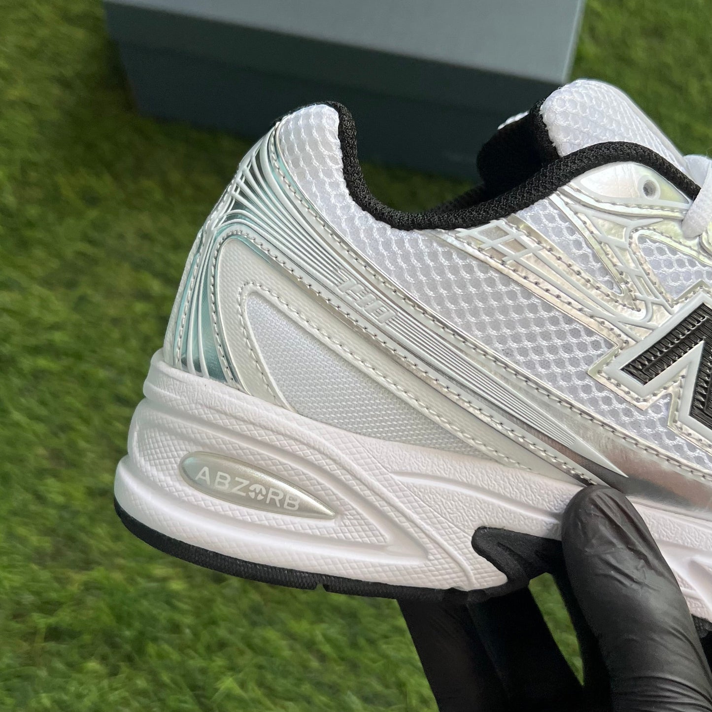 New Balance 740 "White Silver/Metallic Black"