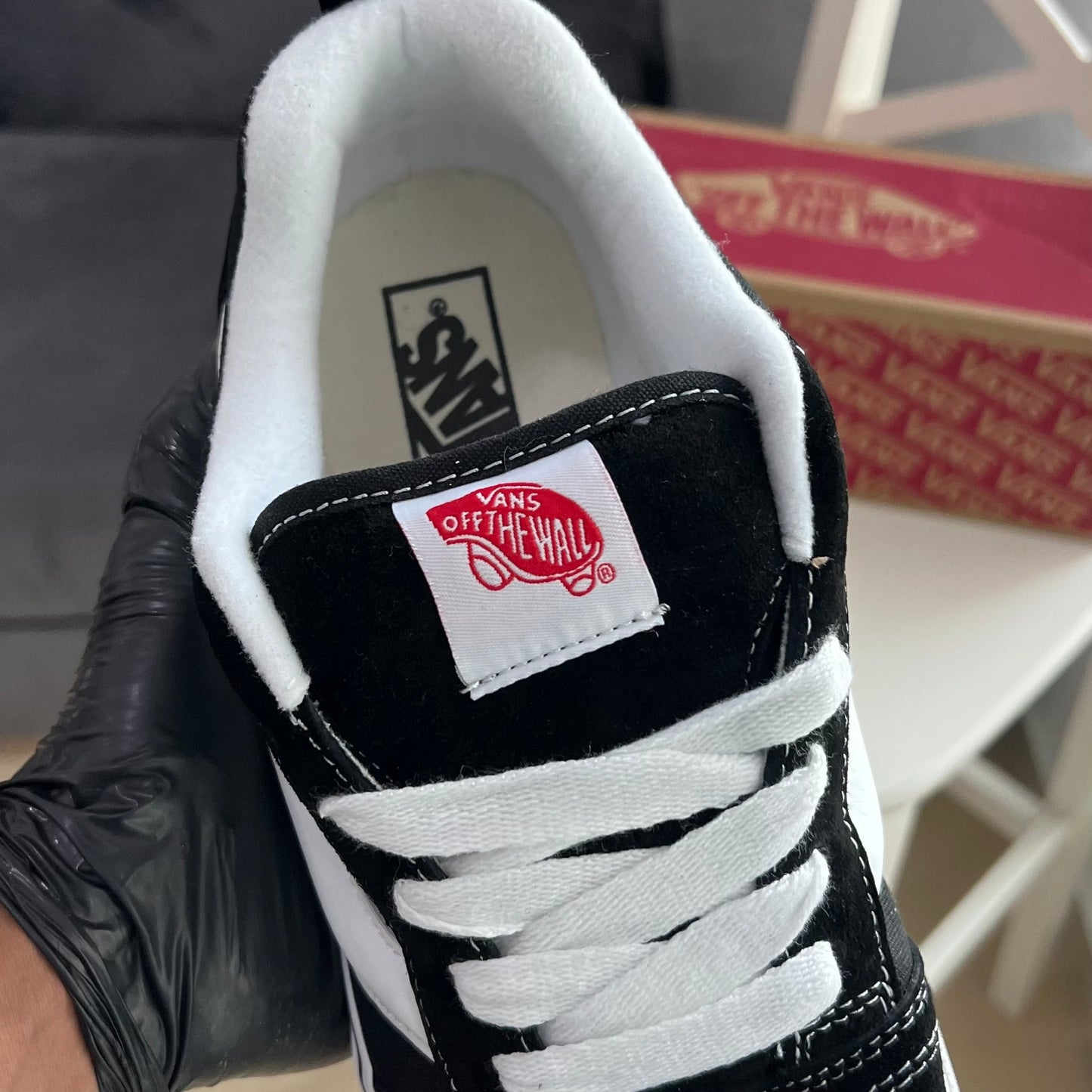 Vans Knu Skool “Black/White”