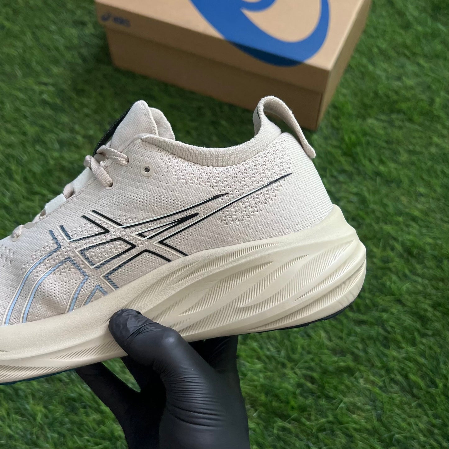 ASICS Gel-Nimbus 26 “Feather Grey Black”