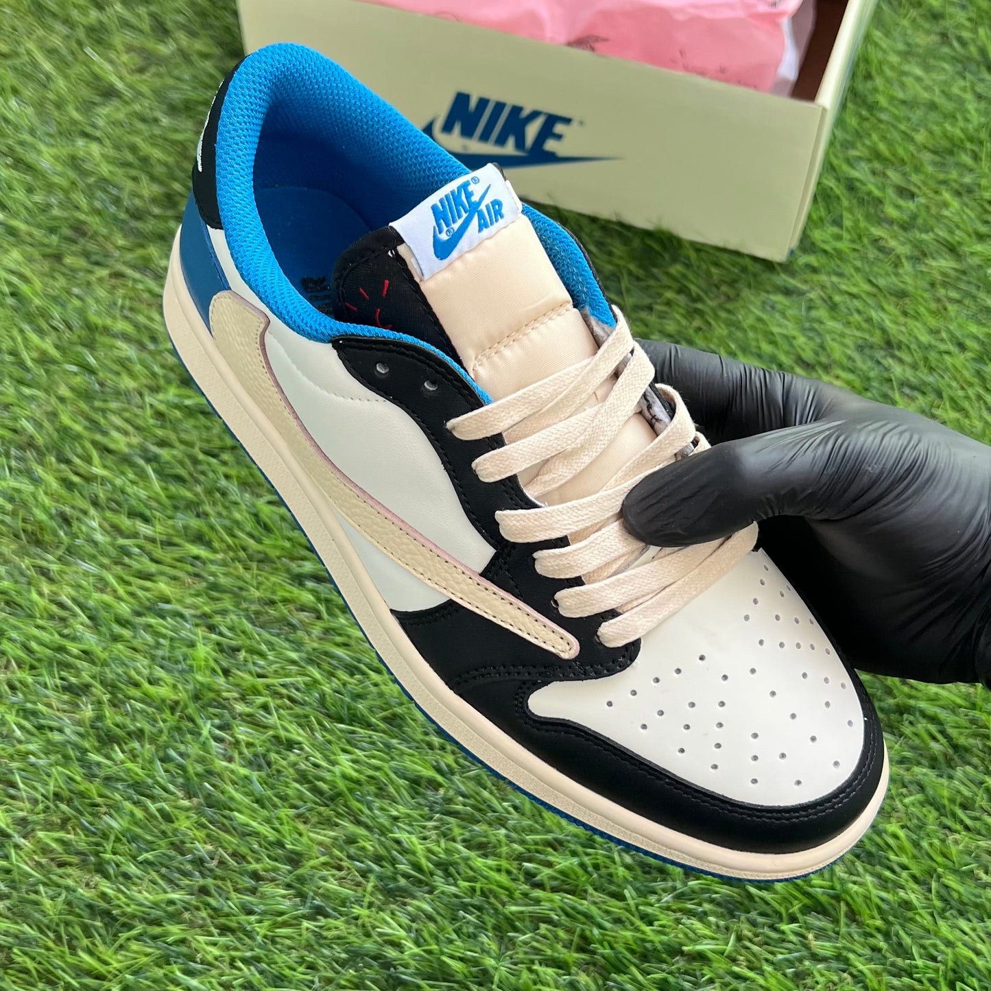 Travis Scott x Fragment Air Jordan 1 Low