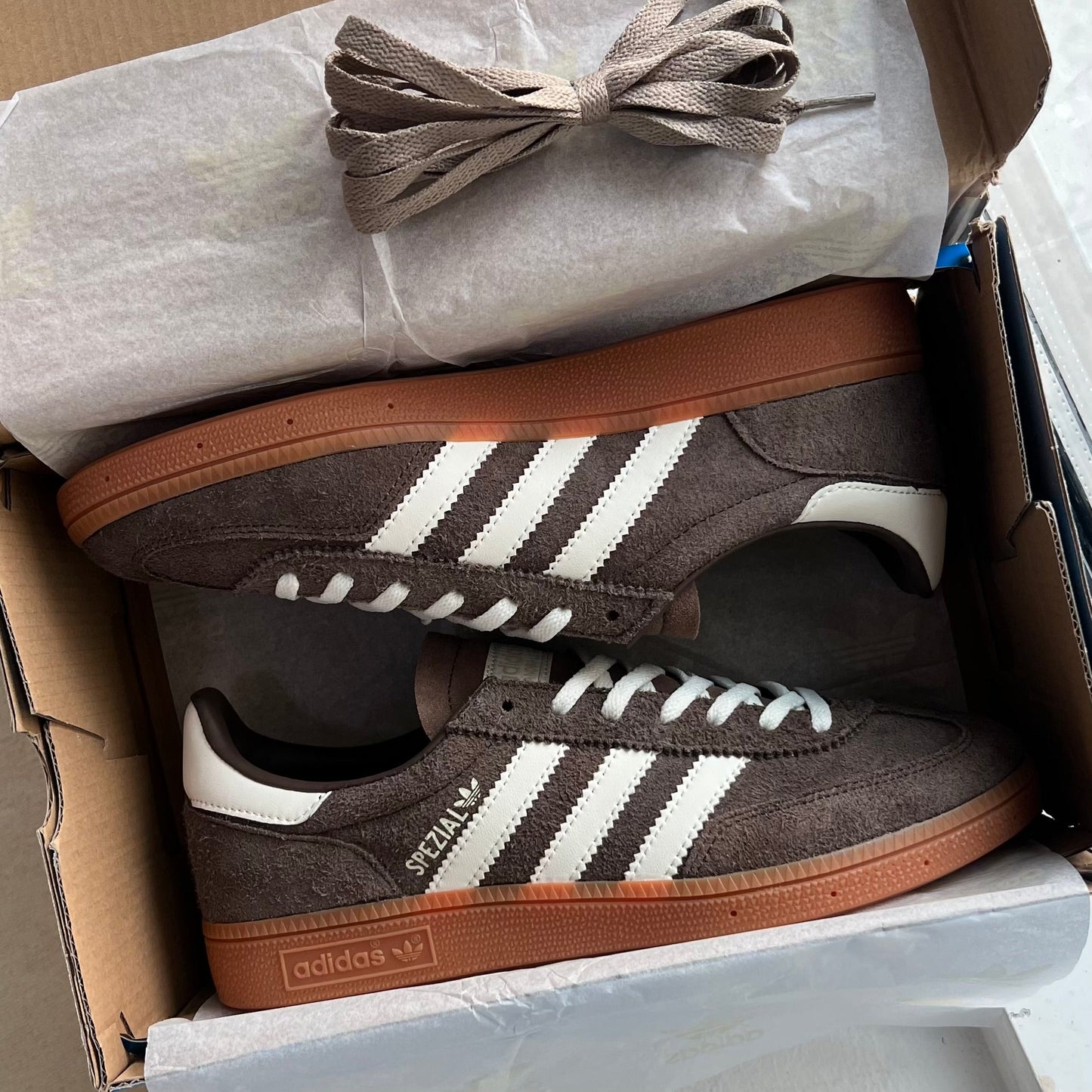 Adidas Handball Spezial "Earth Strata Gum"