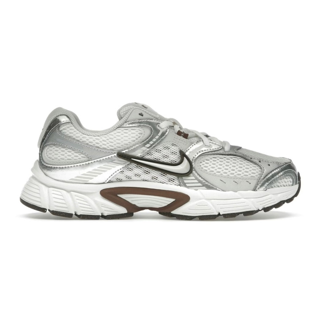 Nike V5 RNR “Sail Fauna Brown Phantom”