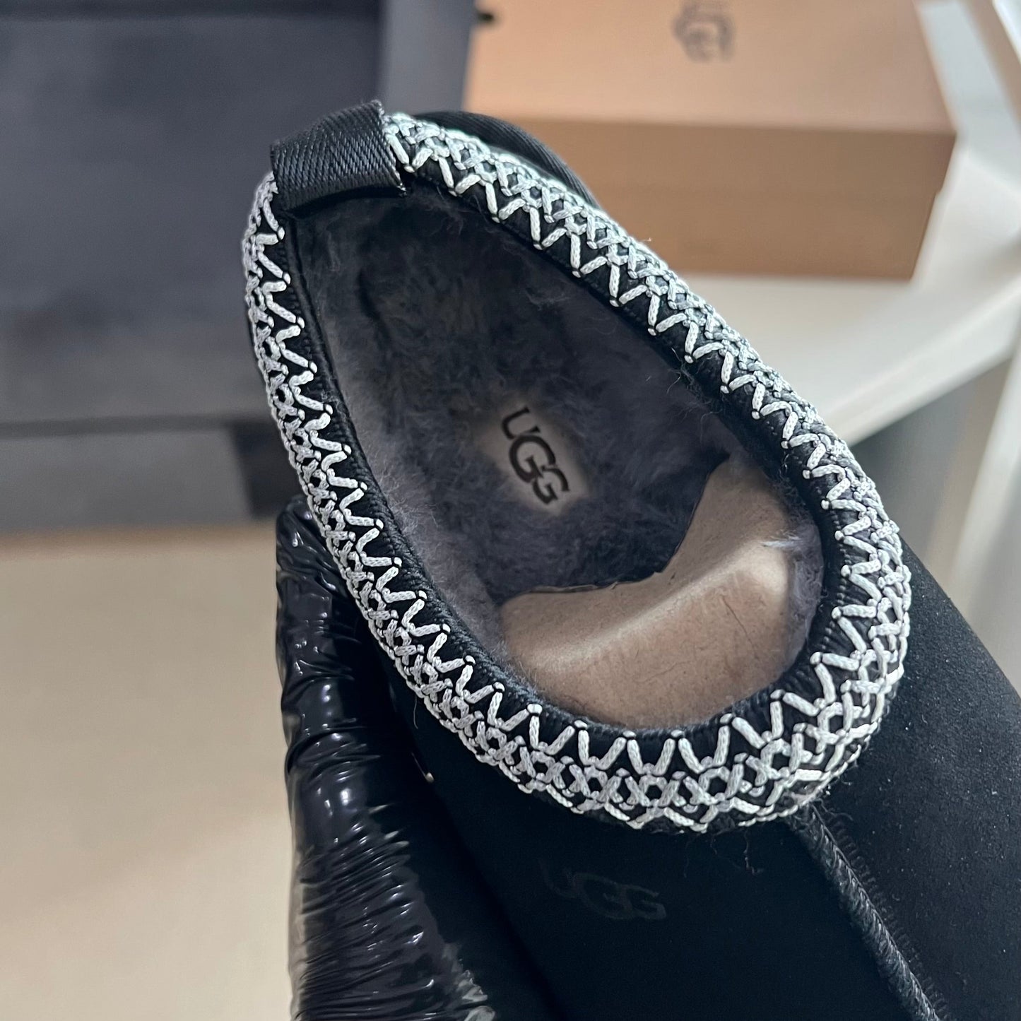 UGG Tazz “Black”