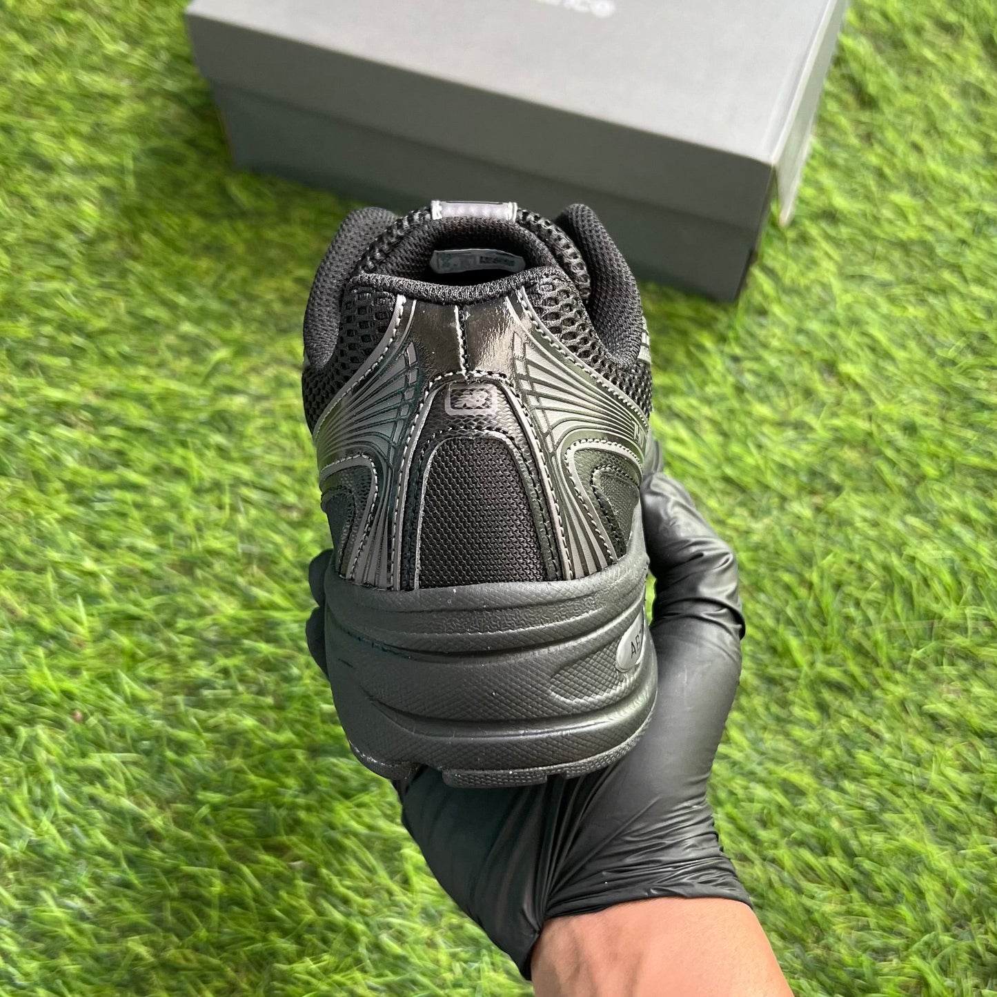 New Balance 740 “Triple Black”