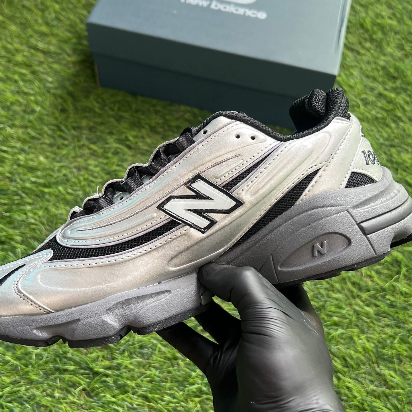New Balance 1000 “Silver Black”