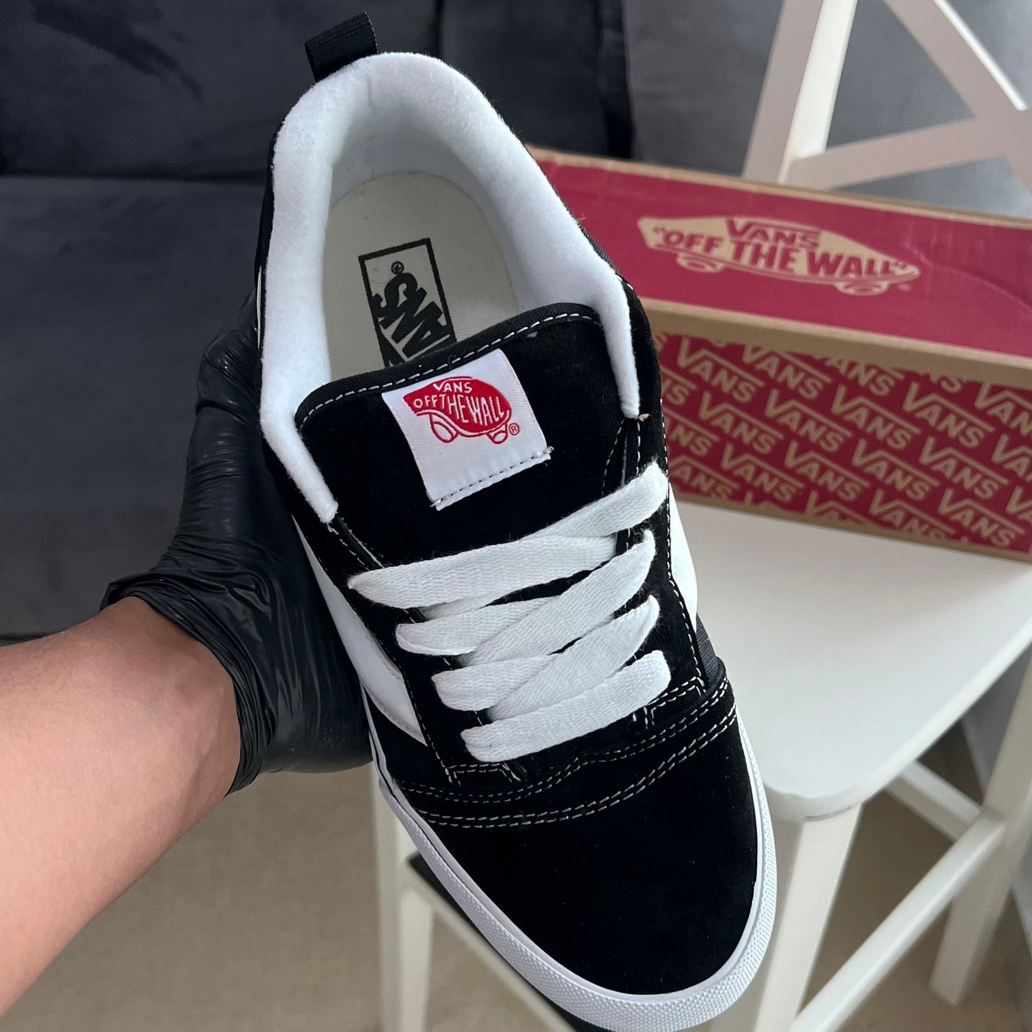 Vans Knu Skool “Black/White”