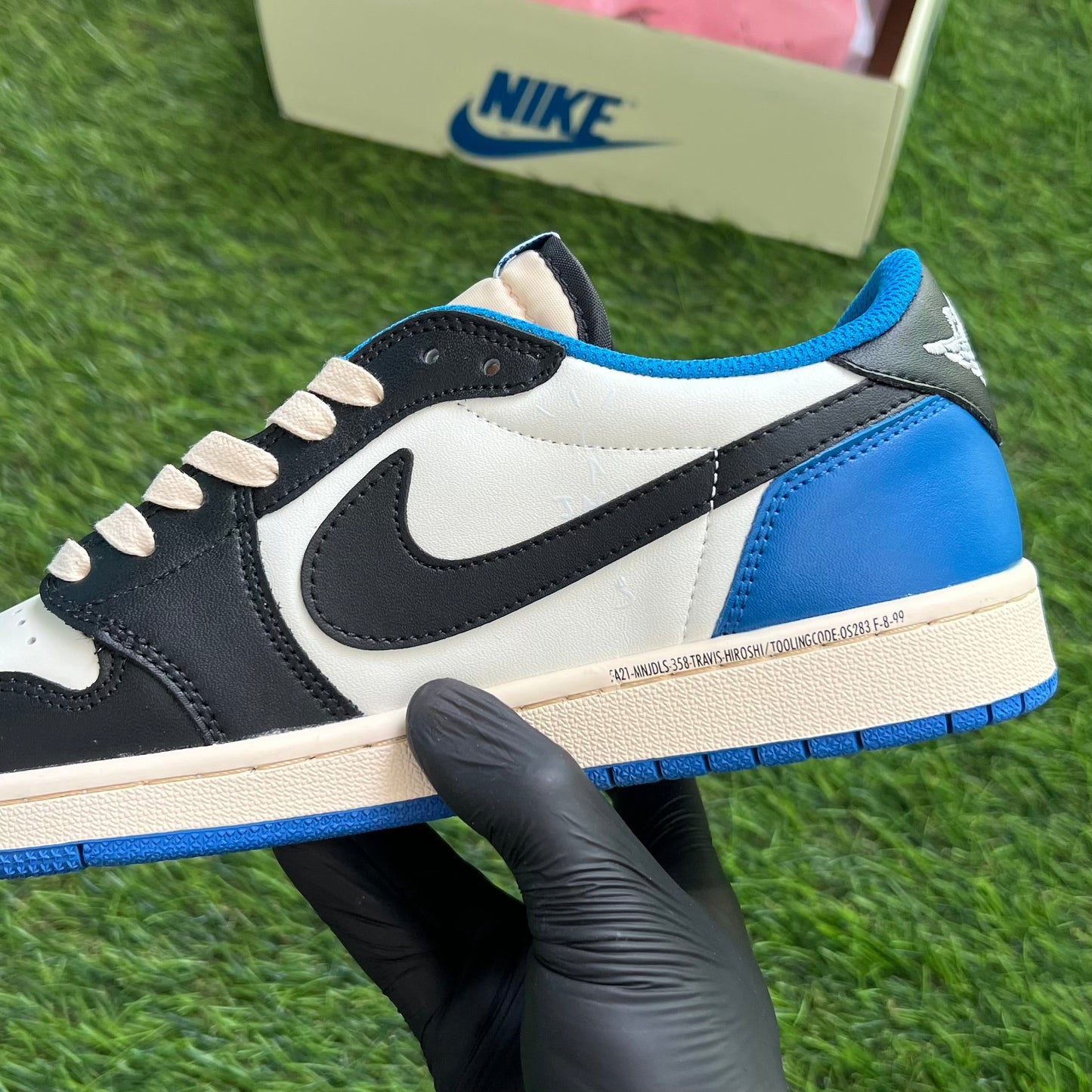 Travis Scott x Fragment Air Jordan 1 Low