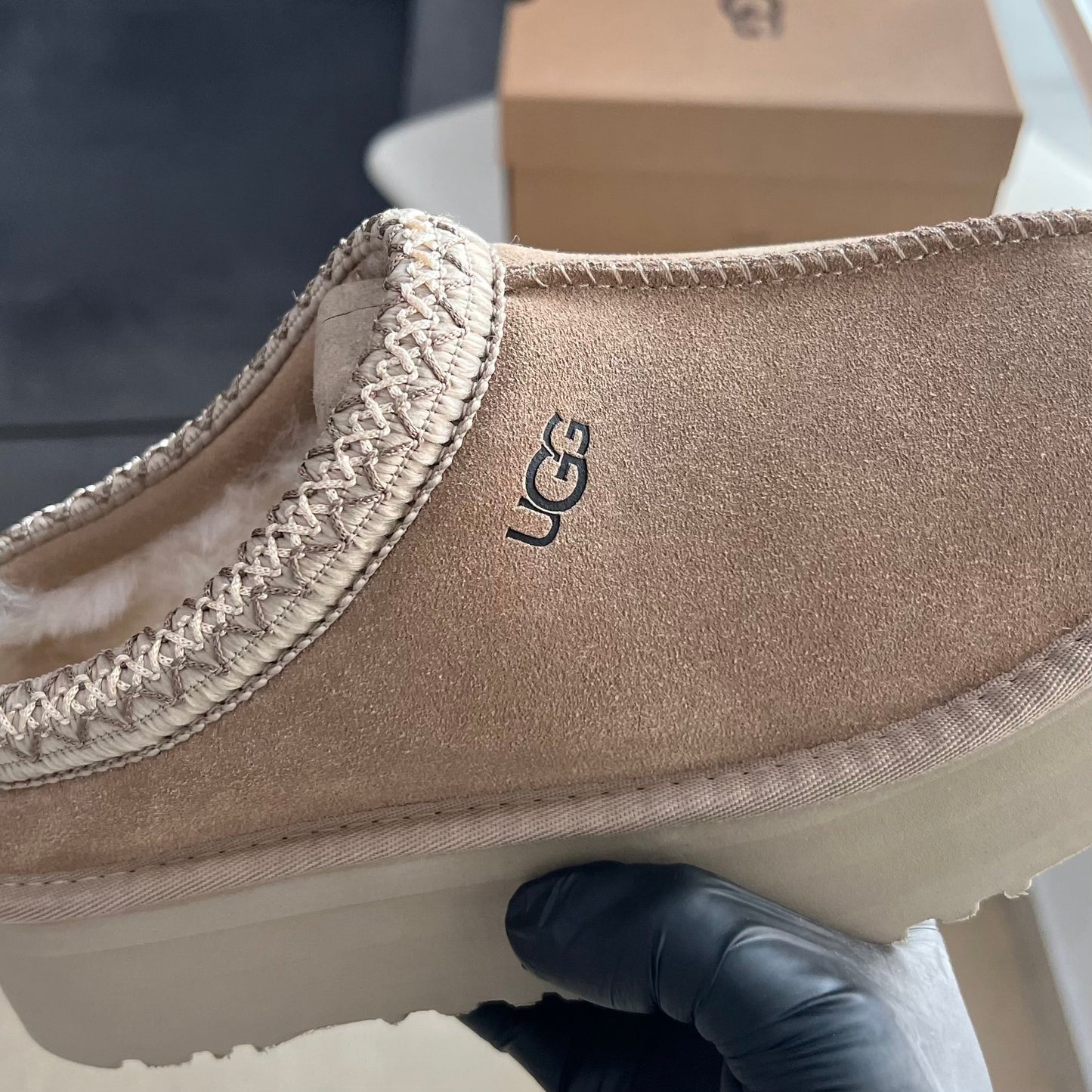 UGG  Tazz “Sand”