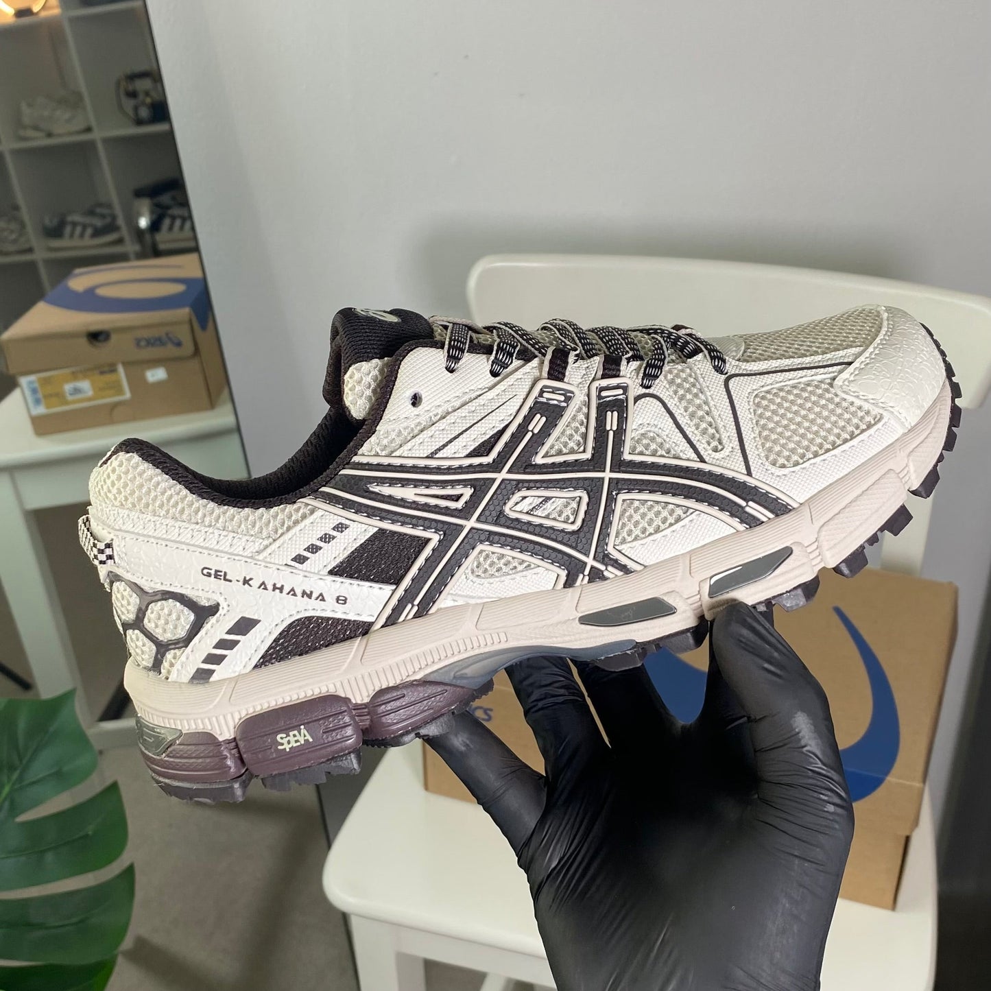 ASICS Gel-Kahana 8 “Black&White”