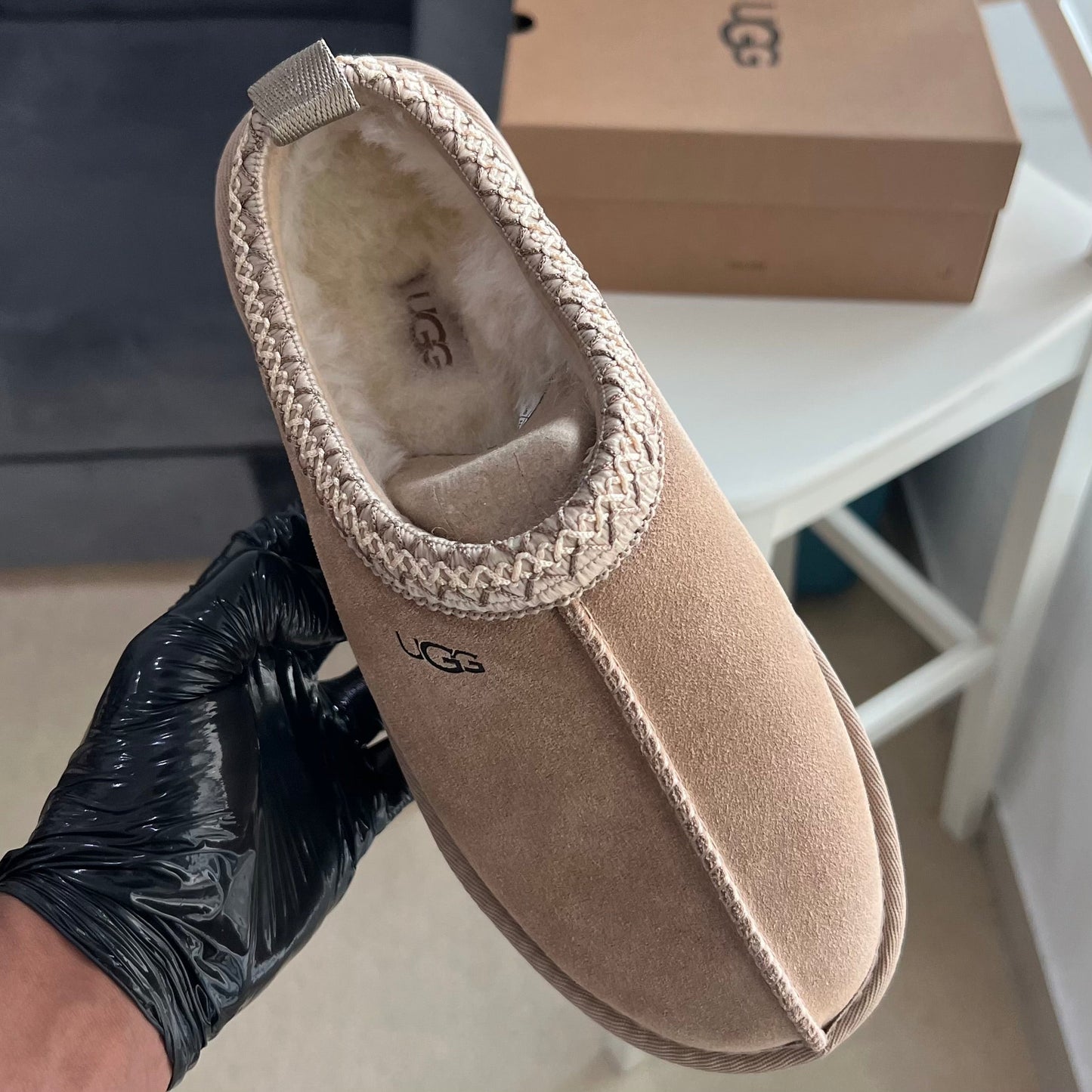 UGG  Tazz “Sand”