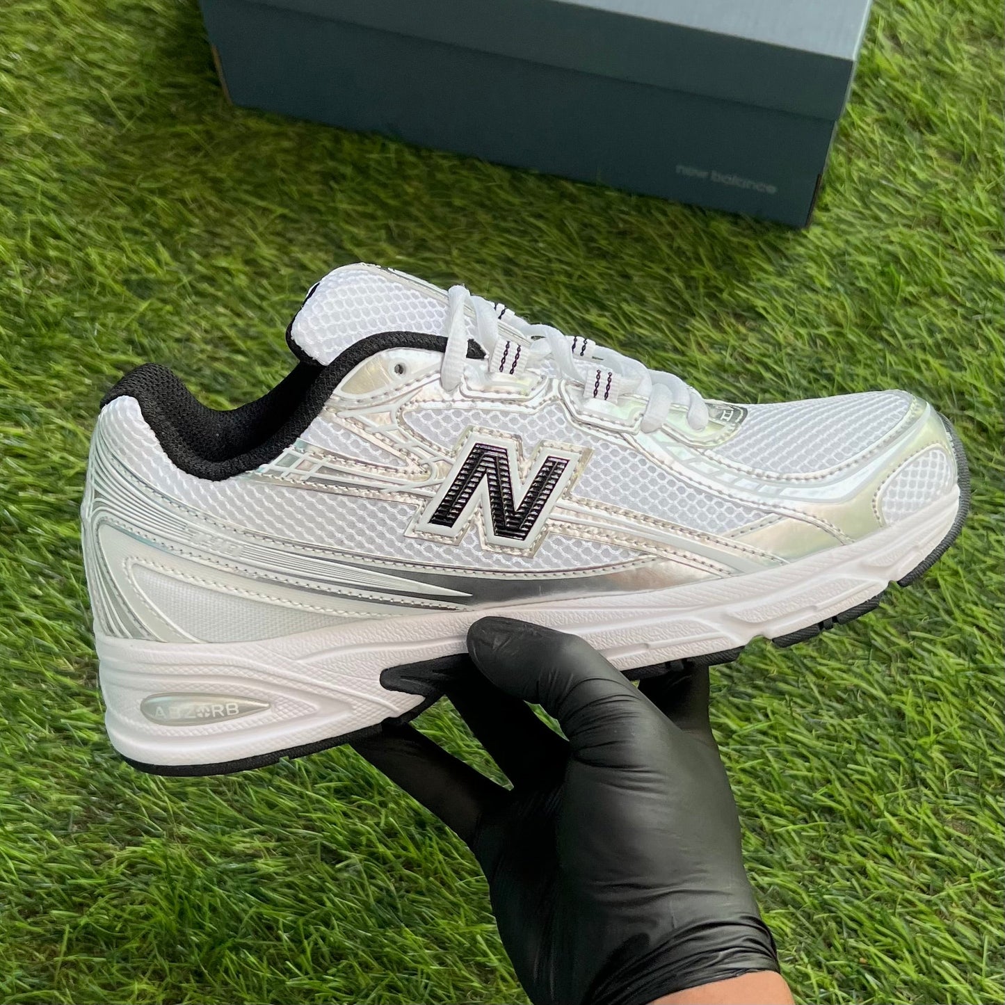 New Balance 740 "White Silver/Metallic Black"