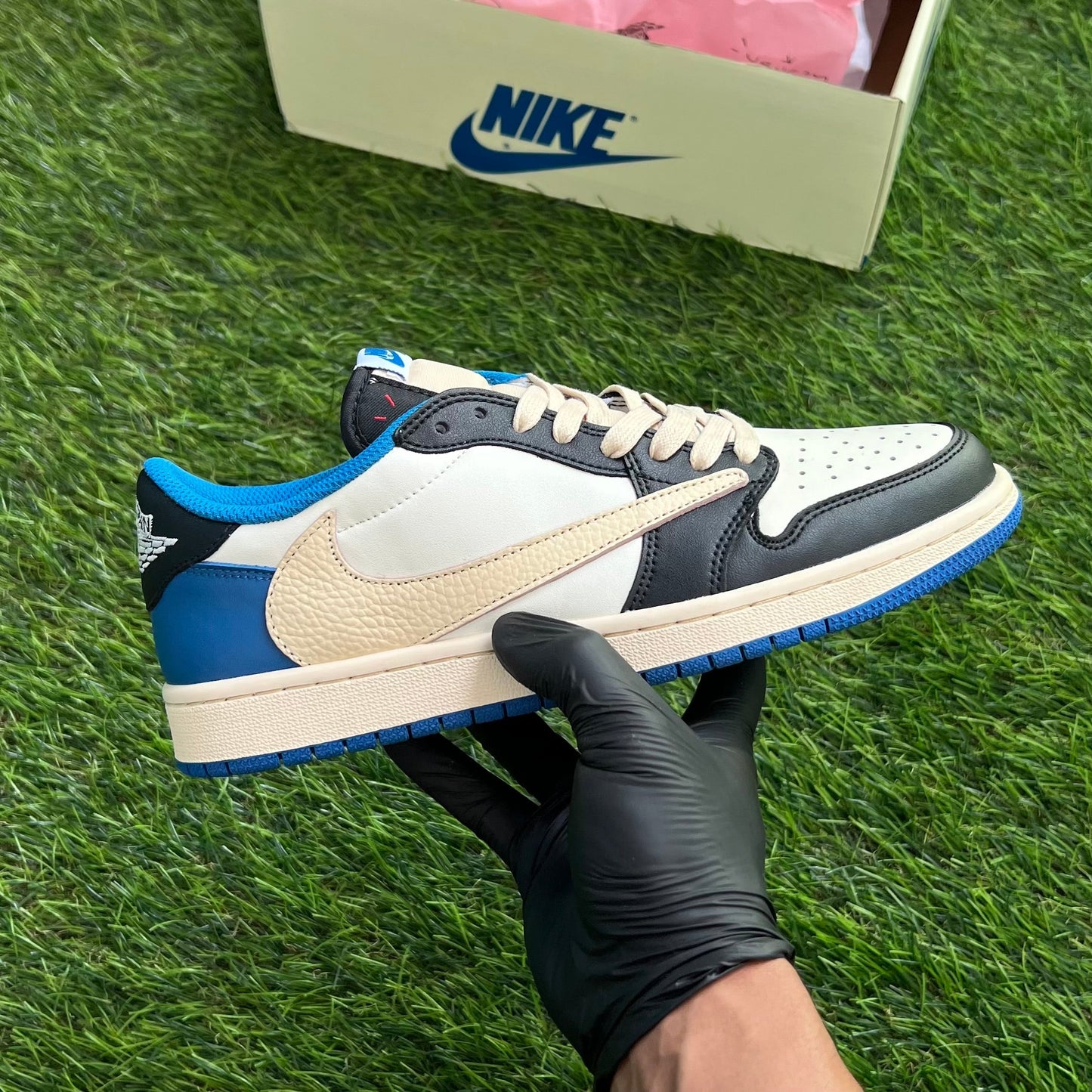 Travis Scott x Fragment Air Jordan 1 Low