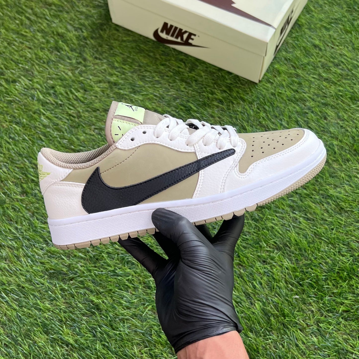 Travis Scott x Jordan 1 Low Golf “Neutral Olive”