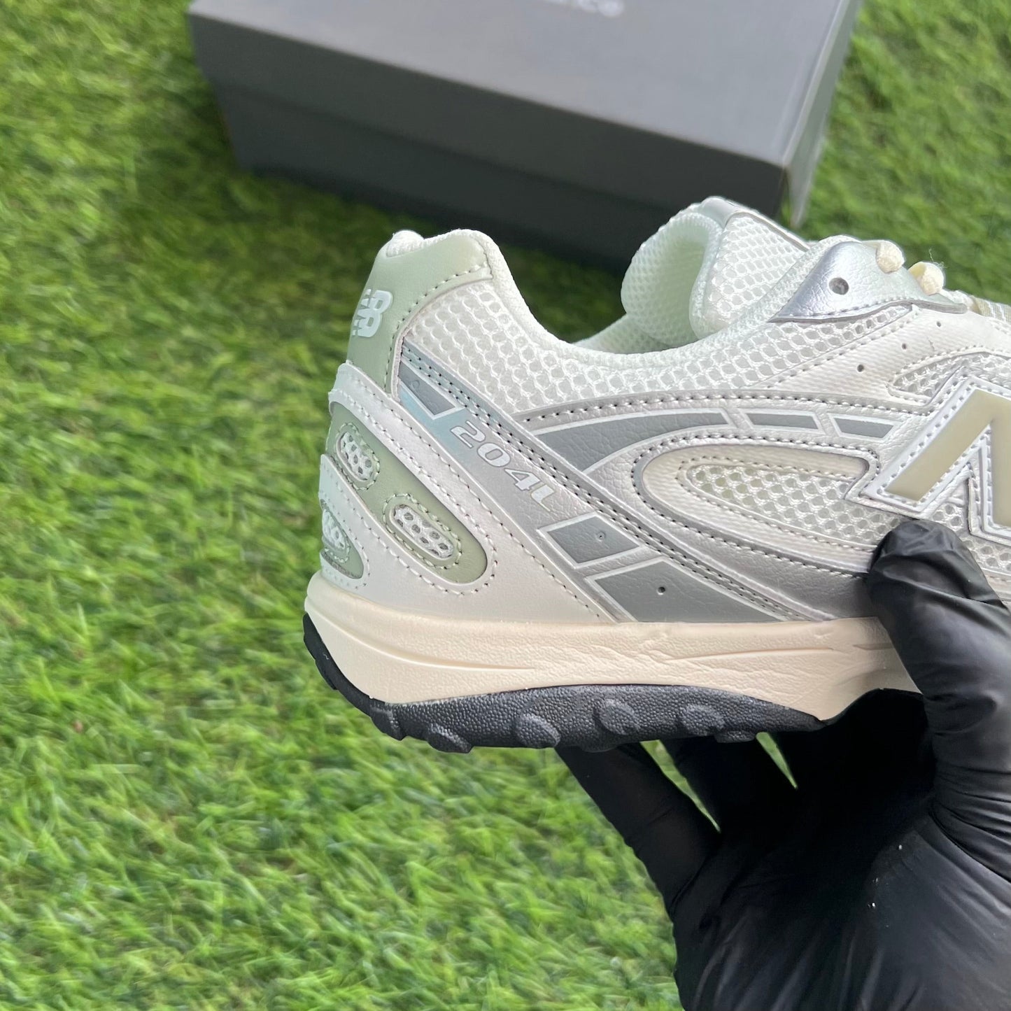 New Balance 204L “Silver Metallic Sage Green”