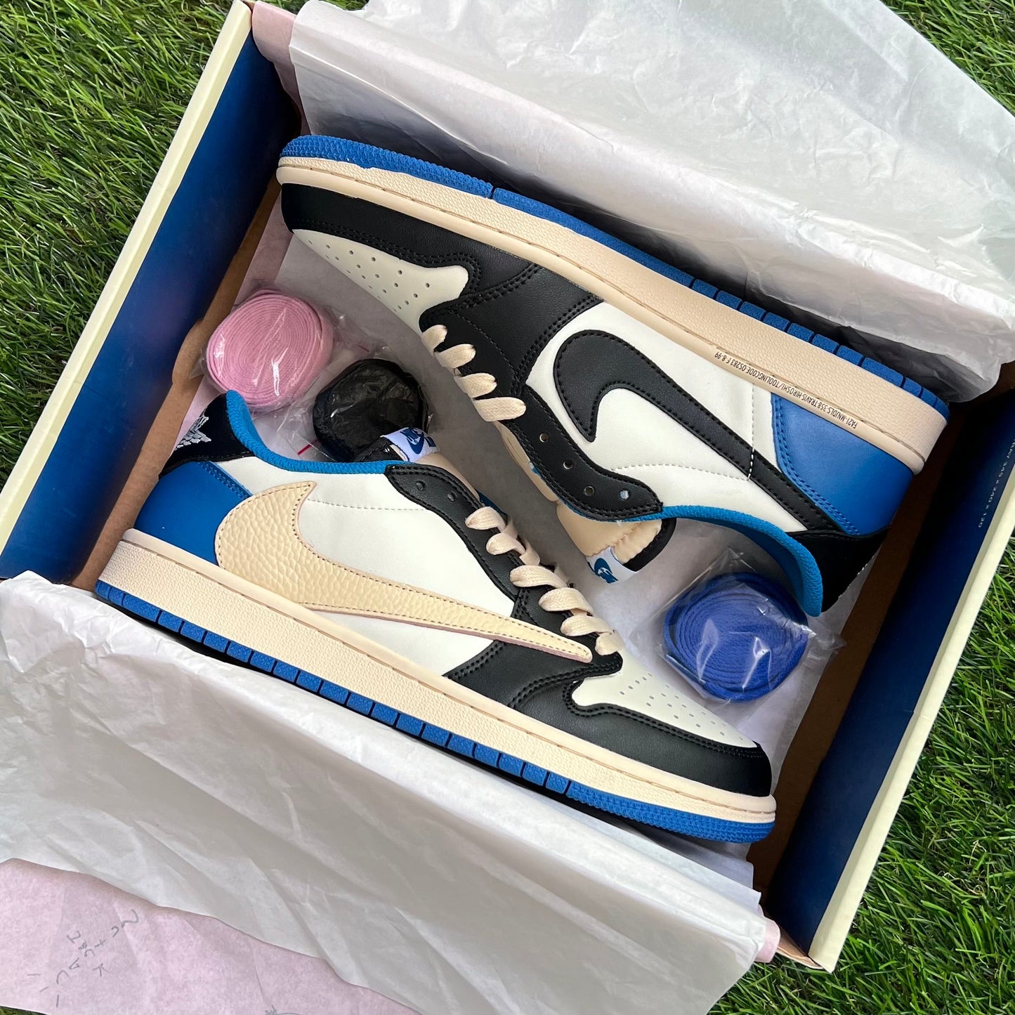 Travis Scott x Fragment Air Jordan 1 Low