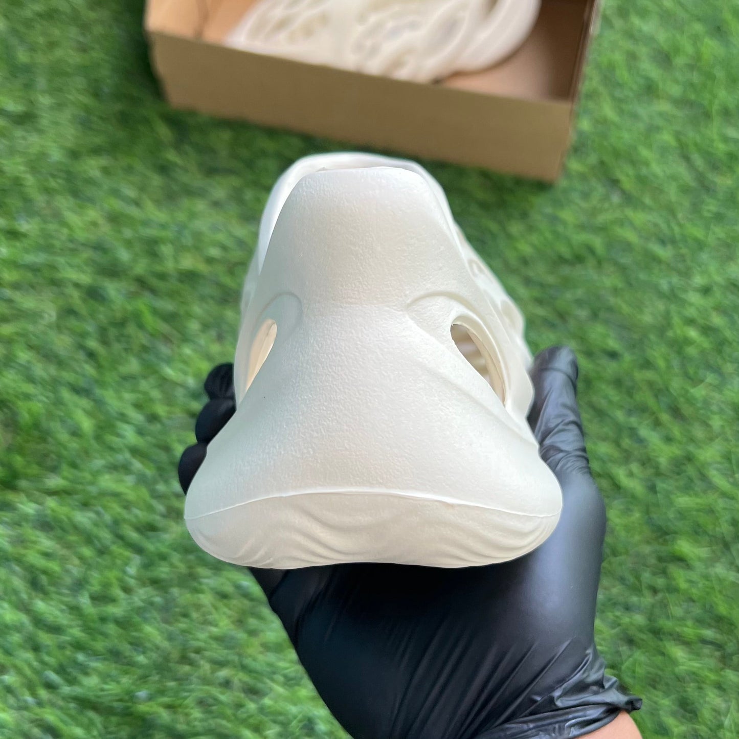 Adidas Yeezy Foam Runner “Sand”